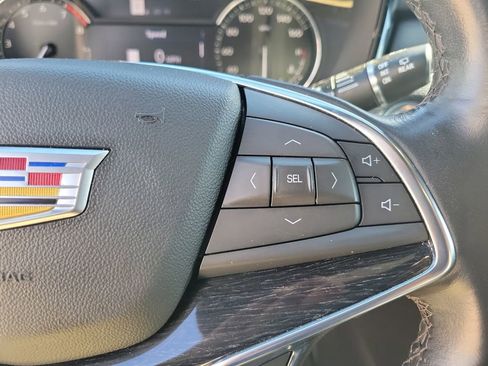 Used 2023 Cadillac XT5 Premium Luxury w/ LPO, Floor Liner Package image 25