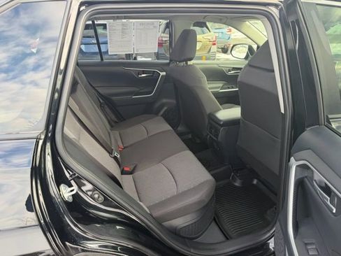 Used 2024 Toyota RAV4 XLE w/ Convenience Package image 10