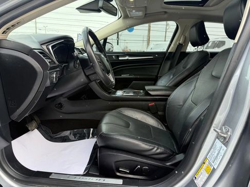 Used 2020 Ford Fusion Energi Titanium image 18