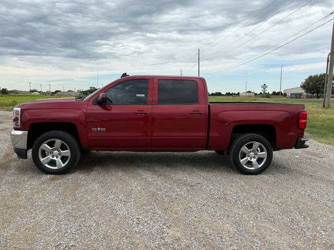 Used 2018 Chevrolet Silverado 1500 LT w/ Texas Edition RWD image 8