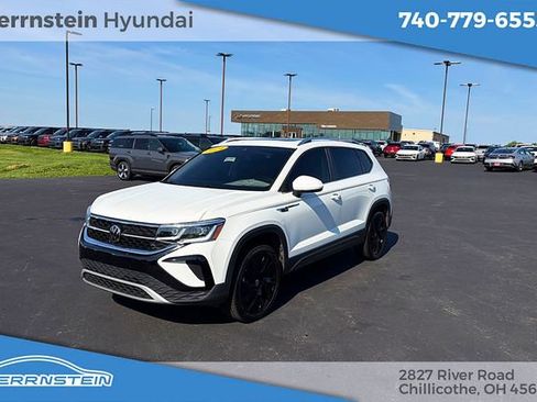Used 2024 Volkswagen Taos SEL AWD/4WD image 3