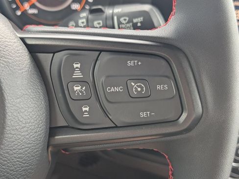 Used 2024 Jeep Wrangler Unlimited Rubicon w/ Convenience Group AWD/4WD image 27