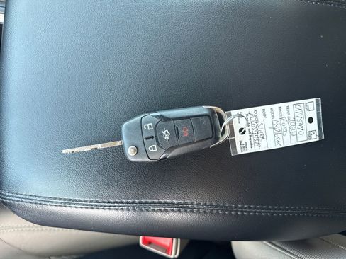 Used 2022 Ford Explorer 4WD w/ Class IV Trailer Tow Package image 35