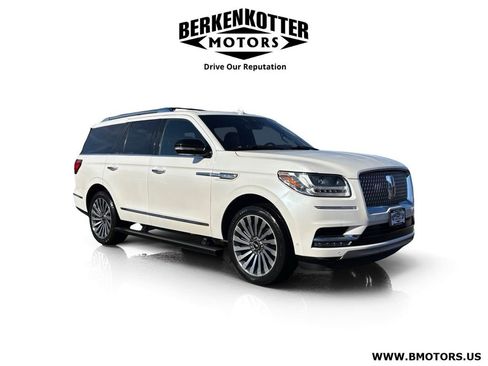 Used 2018 Lincoln Navigator Reserve w/ Technology Package AWD/4WD image 1