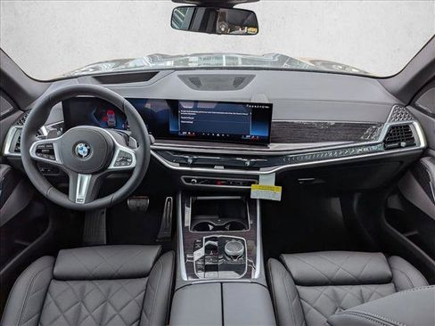 Used 2026 BMW X5 sDrive40i w/ M Sport Package RWD image 16