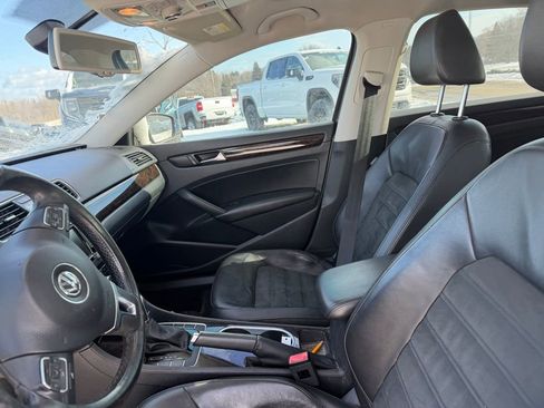 Used 2014 Volkswagen Passat TDI SEL Premium image 9