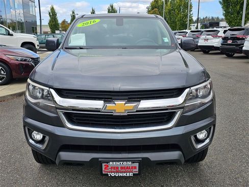 Used 2016 Chevrolet Colorado LT w/ LT Convenience Package image 2