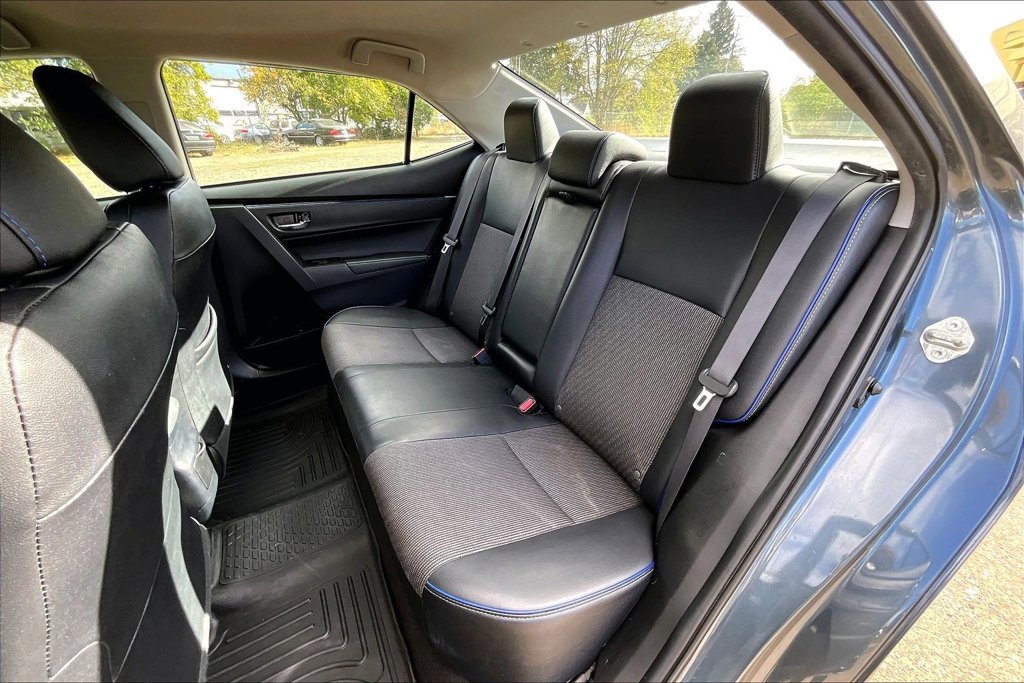 Used 2017 Toyota Corolla SE FWD image 21