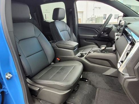 New 2025 GMC Canyon Elevation w/ Convenience Package image 4