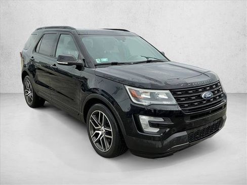 Used 2016 Ford Explorer Sport w/ Equipment Group 401A image 3