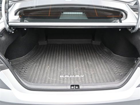 Used 2025 Toyota Camry LE image 12