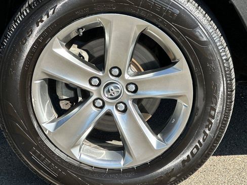 Used 2015 Toyota RAV4 XLE image 25