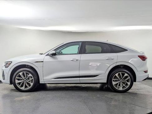 Used 2021 Audi e-tron Premium Plus w/ Premium Plus Package image 3