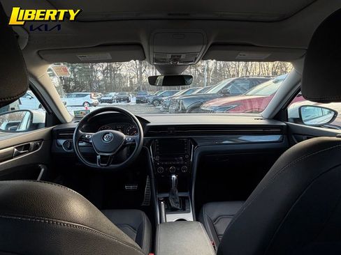 Used 2020 Volkswagen Passat 2.0T R-Line image 13