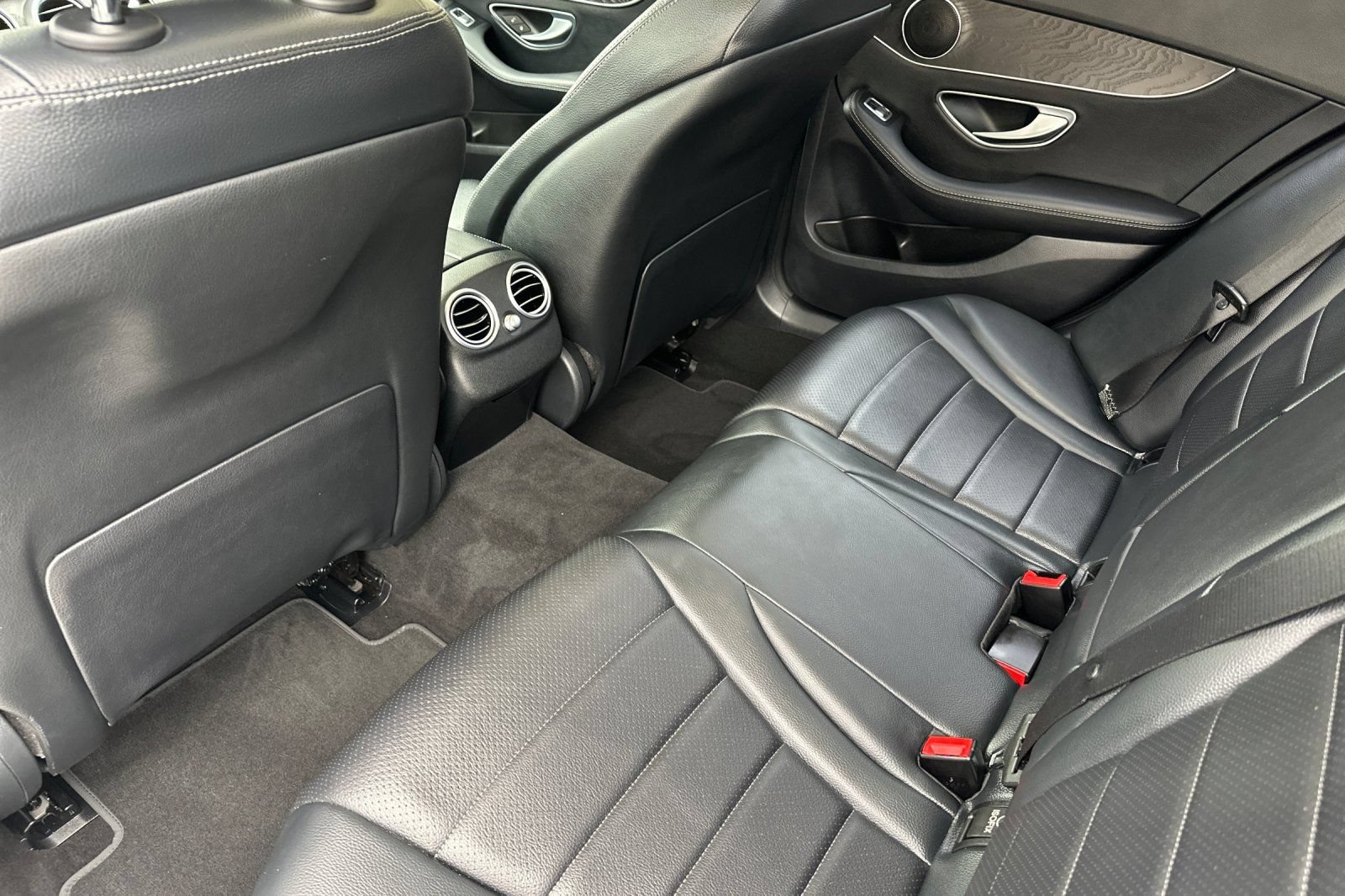 Used 2017 Mercedes-Benz C 300 Sedan image 12