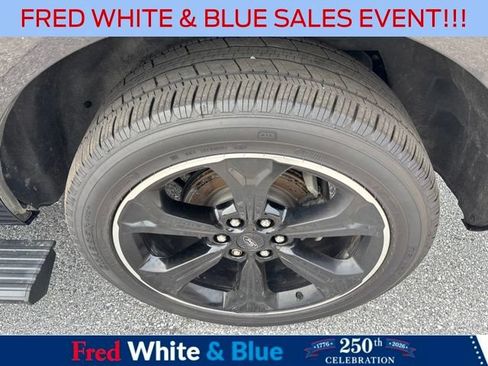 Used 2023 Ford Expedition Limited AWD/4WD image 7