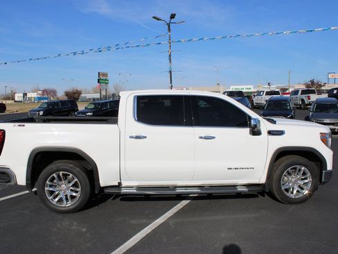 Used 2021 GMC Sierra 1500 SLT w/ SLT Premium Package AWD/4WD image 9