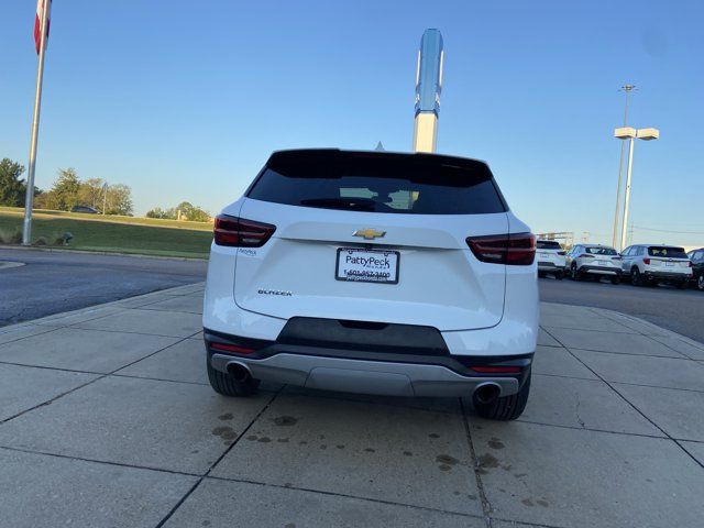 Used 2025 Chevrolet Blazer LT FWD image 5