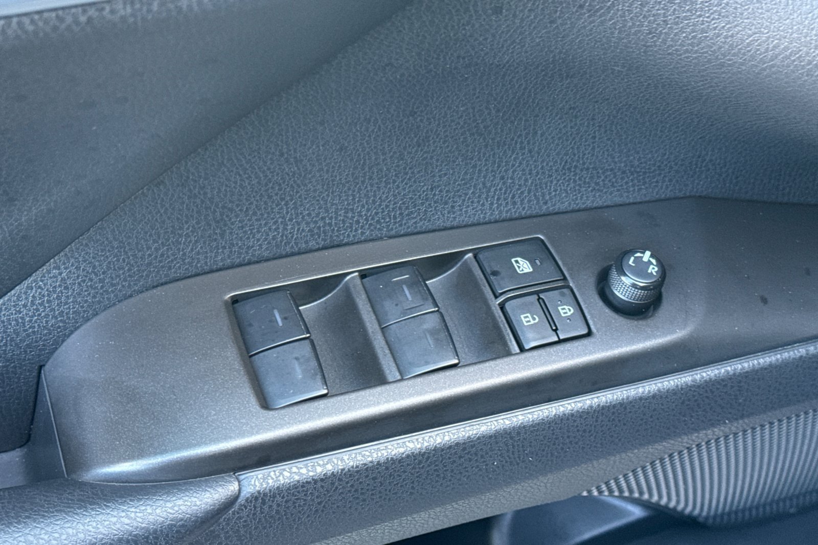Certified 2024 Toyota Camry SE FWD image 14
