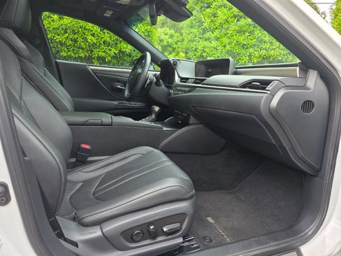 Used 2019 Lexus ES 350 F Sport w/ Accessory Package 2 FWD image 41