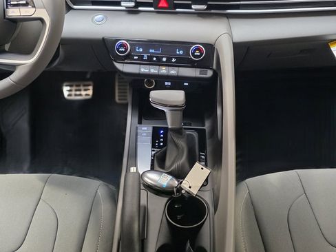 New 2026 Hyundai Elantra SEL Sport image 22