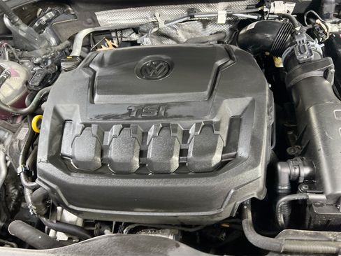 Used 2022 Volkswagen Tiguan SE AWD/4WD image 29