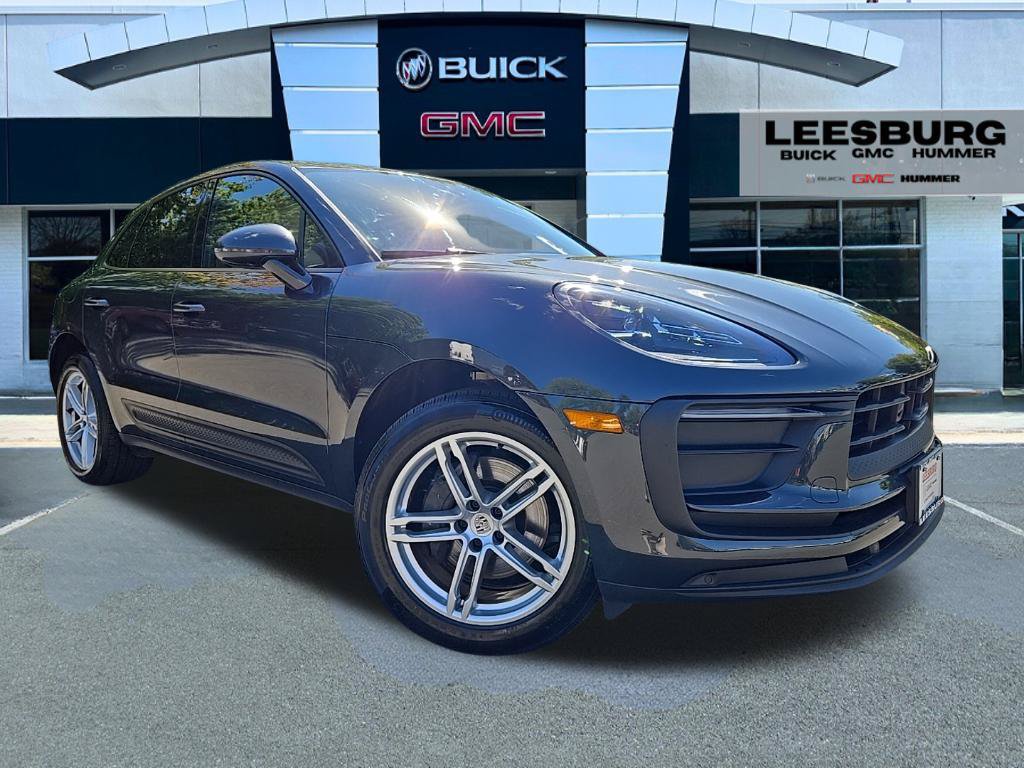 Used 2023 Porsche Macan AWD/4WD image 1