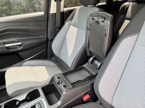 Used 2018 Ford Escape SE w/ SE Sync 3 Package FWD image 23