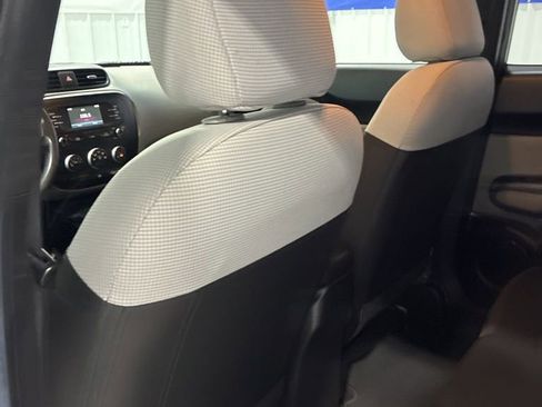 Used 2016 Kia Soul w/ Convenience Package image 29