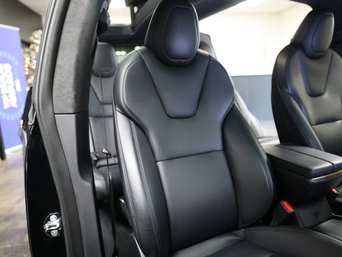 Used 2020 Tesla Model X Long Range image 33