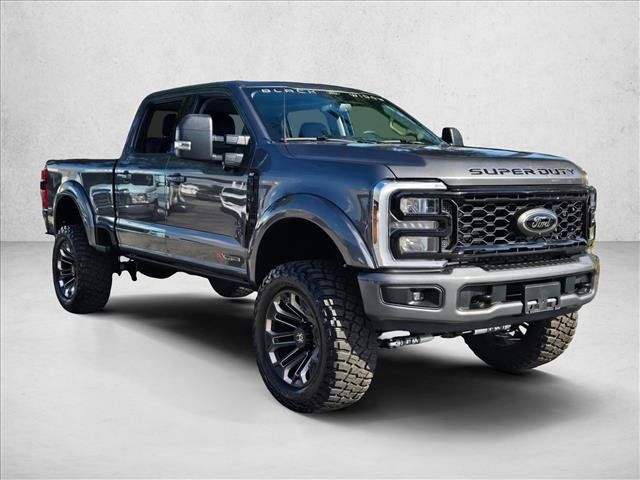 New 2025 Ford F250 XLT w/ Black Appearance Package AWD/4WD image 7