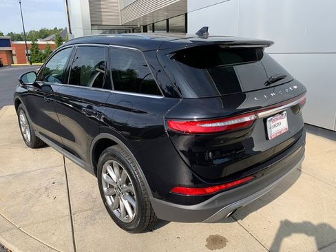 Used 2022 Lincoln Corsair AWD w/ Premium Package image 3