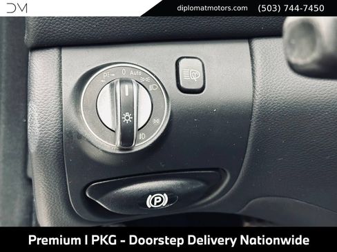 Used 2011 Mercedes-Benz SL 63 AMG w/ Premium I Pkg image 28