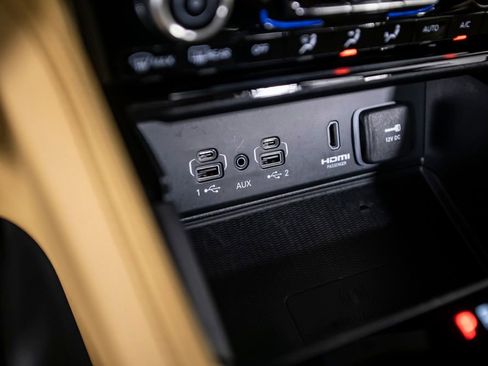 Used 2025 Jeep Grand Cherokee L Summit image 34