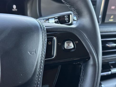 Used 2023 Lincoln Aviator 2WD image 24