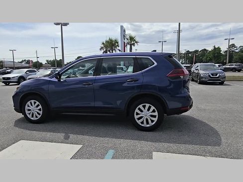 Used 2018 Nissan Rogue S FWD image 25