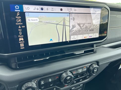 New 2025 Jeep Wrangler Unlimited Rubicon 392 image 18