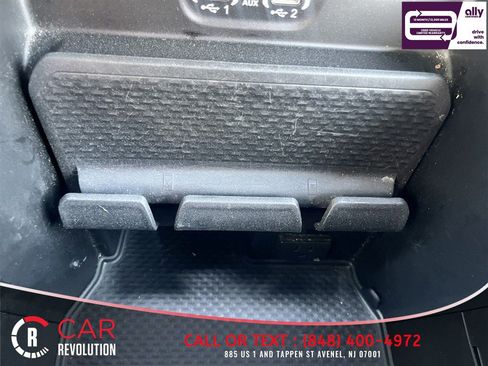 Used 2024 RAM 1500 Laramie RWD image 24