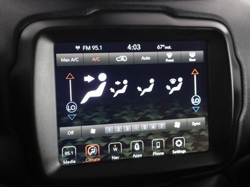 Used 2023 Jeep Renegade Latitude w/ Sun & Fun Group AWD/4WD image 30