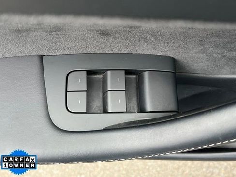 Used 2023 Tesla Model 3 Standard Range image 16