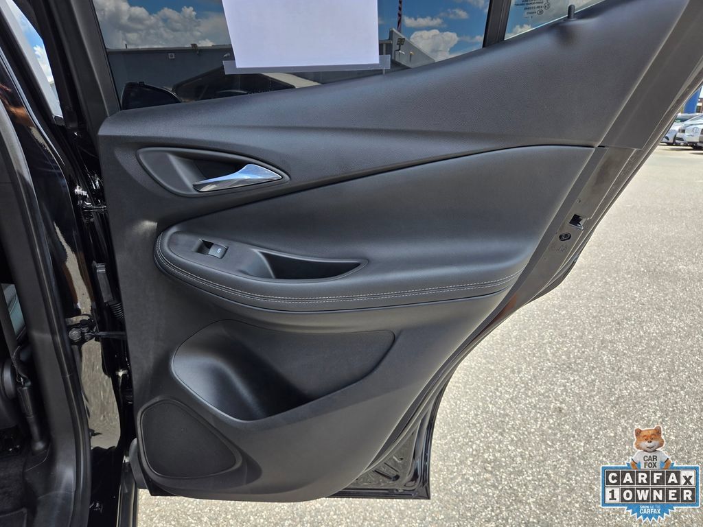 Used 2023 Buick Encore GX Select FWD image 38