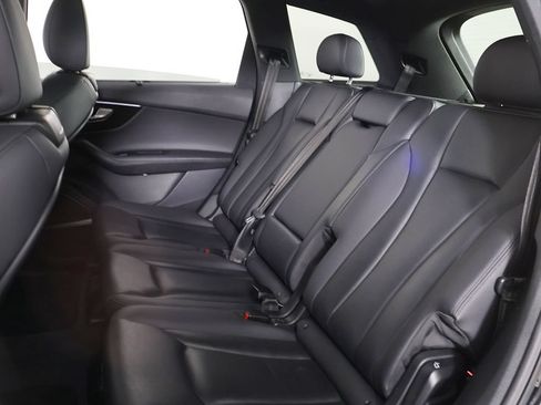 Used 2023 Audi Q7 2.0T Premium Plus w/ Premium Plus Package AWD/4WD image 37