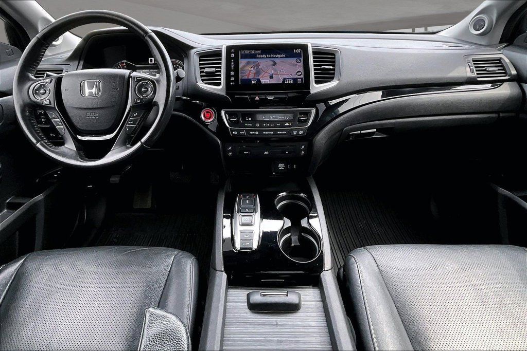 Used 2017 Honda Pilot Elite image 16