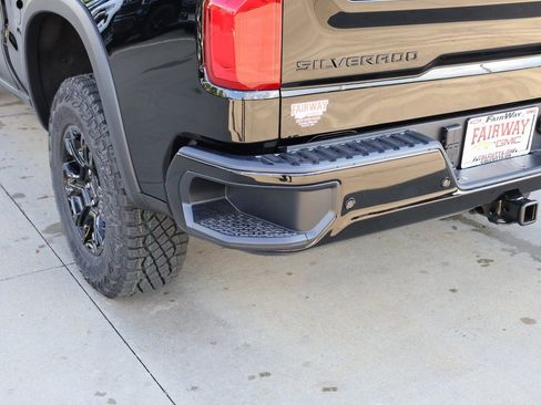 New 2026 Chevrolet Silverado 1500 ZR2 image 35