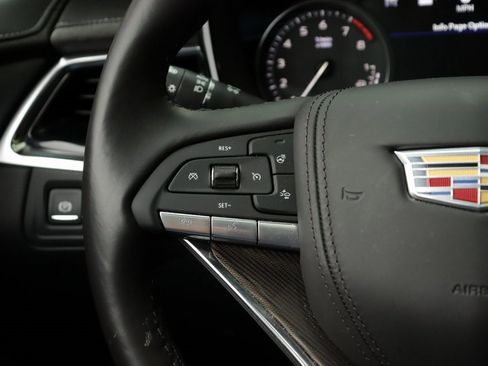 Certified 2024 Cadillac XT6 Premium Luxury w/ Platinum Package image 12