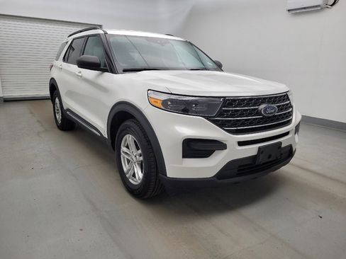 Used 2022 Ford Explorer XLT AWD/4WD image 13