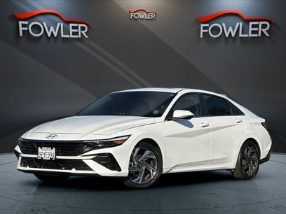 Used 2025 Hyundai Elantra Limited
