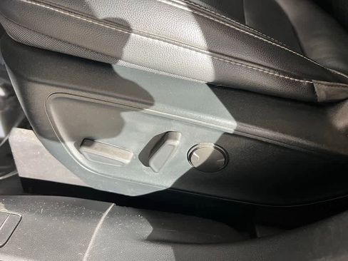 Used 2020 Ford Escape SEL image 16