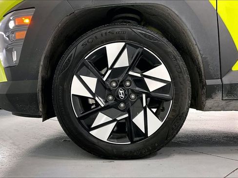 Used 2024 Hyundai Kona SEL image 11