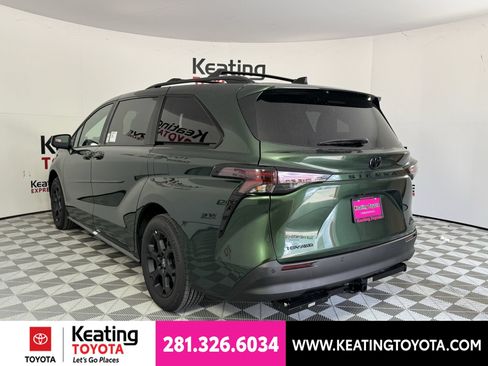 New 2026 Toyota Sienna XLE Woodland Edition AWD/4WD image 10
